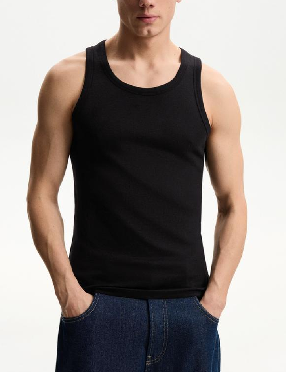 Maiou Bershka, negru