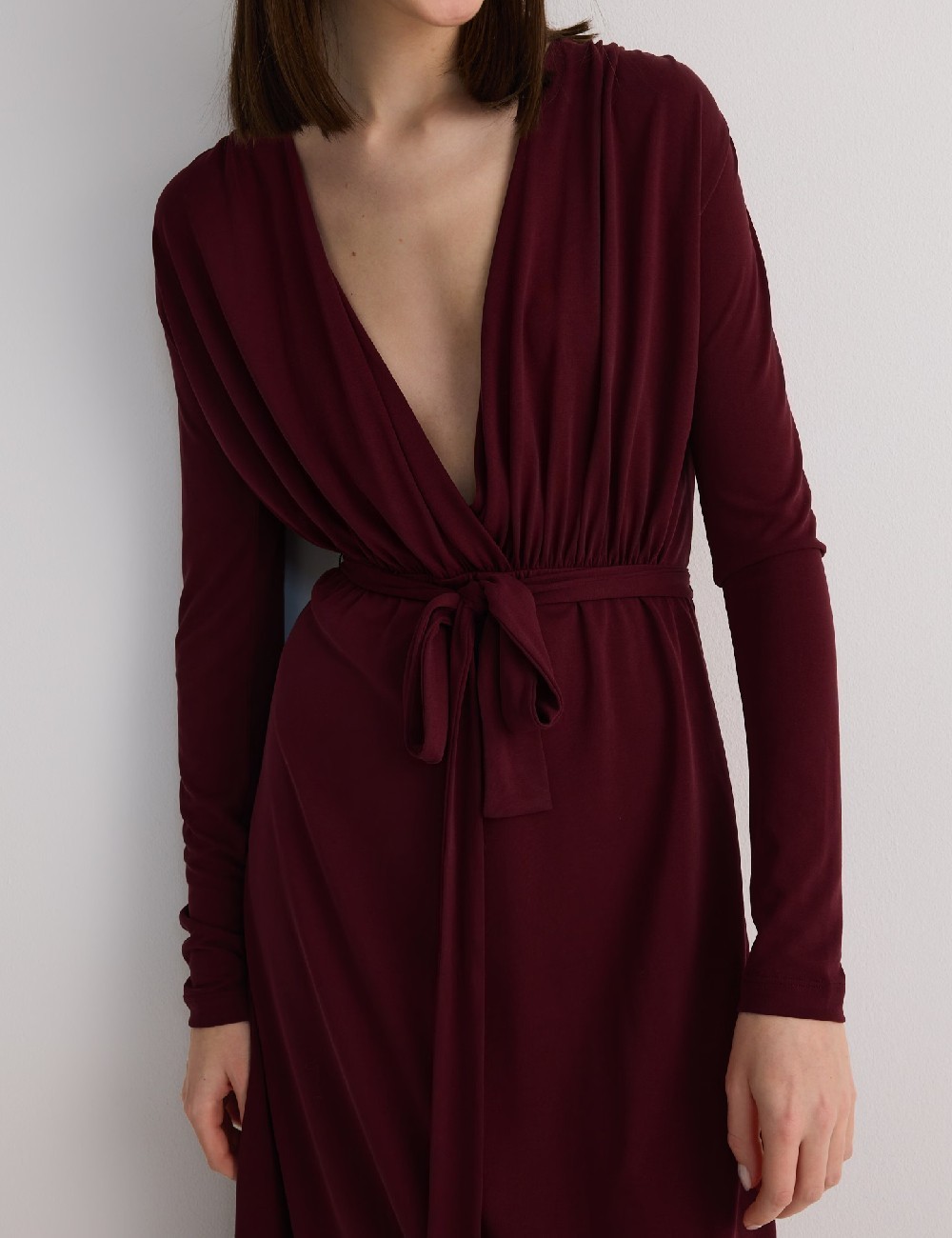 Rochie medie Reserved, visiniu - 1 | YEO