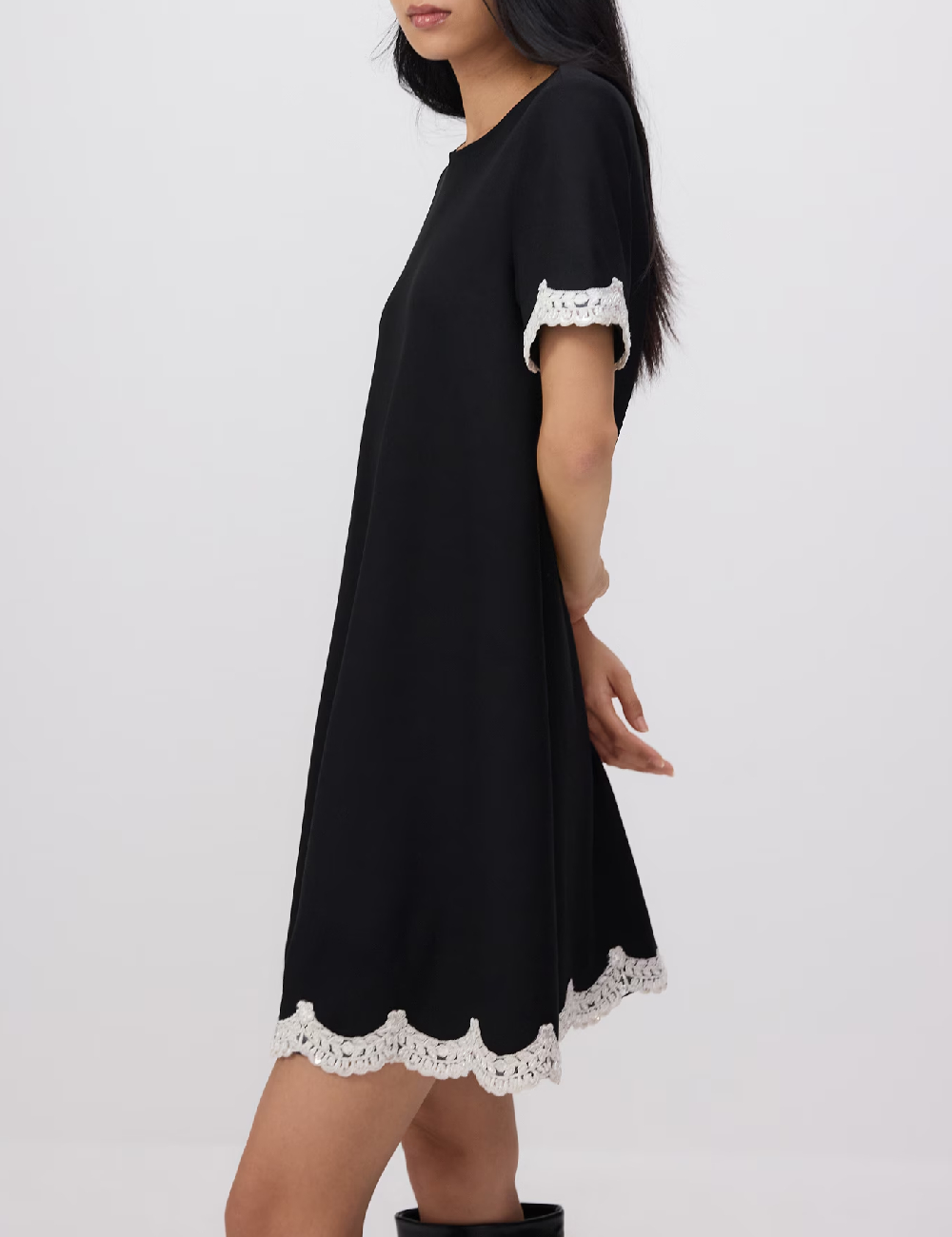 Rochie scurta Reserved, negru - 1 | YEO