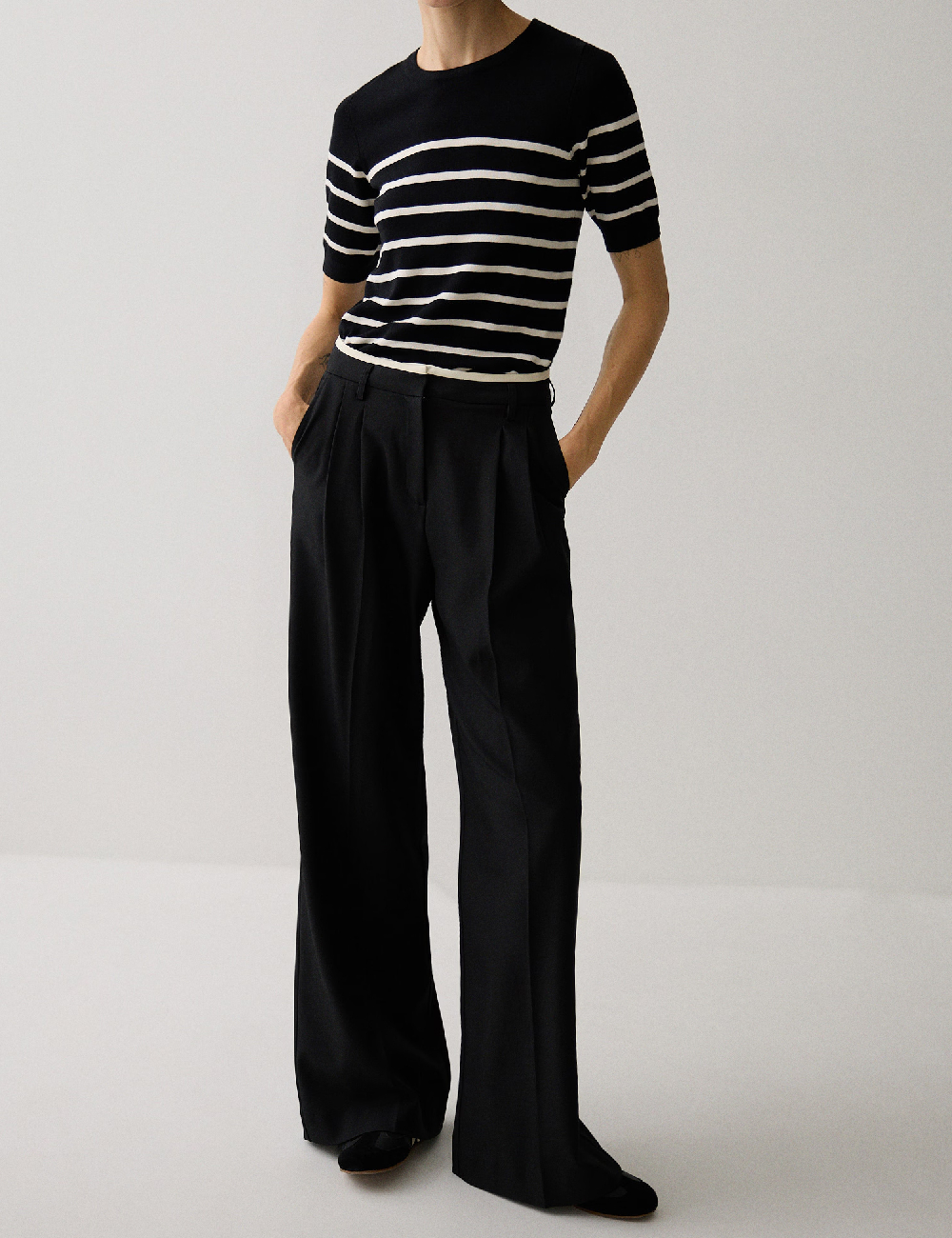 Tricou Reserved, negru/alb