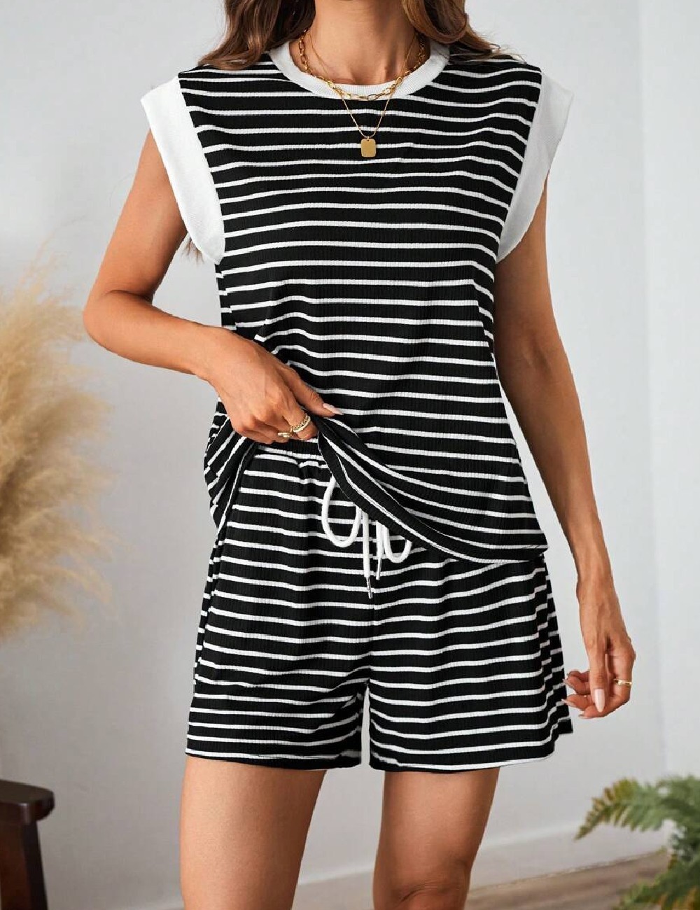 Compleu SHEIN, negru/alb - 1 | YEO