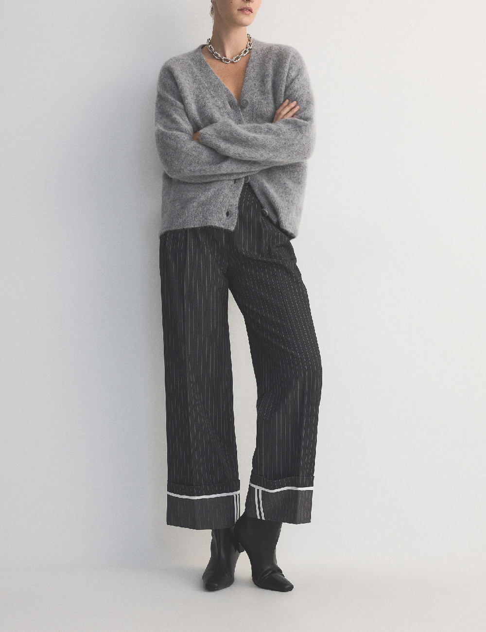 Pantaloni Reserved, gri inchis