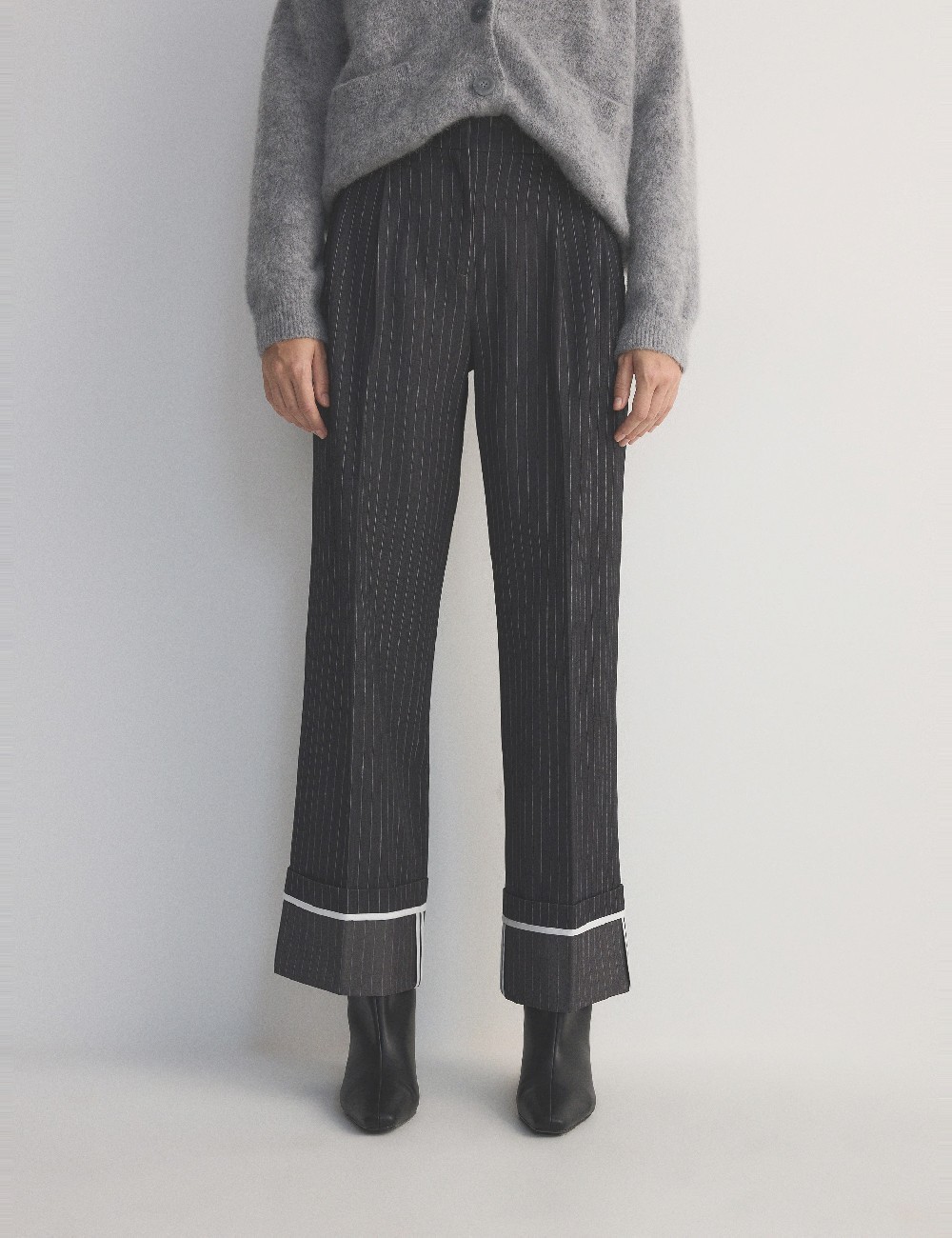 Pantaloni Reserved, gri inchis - 1 | YEO