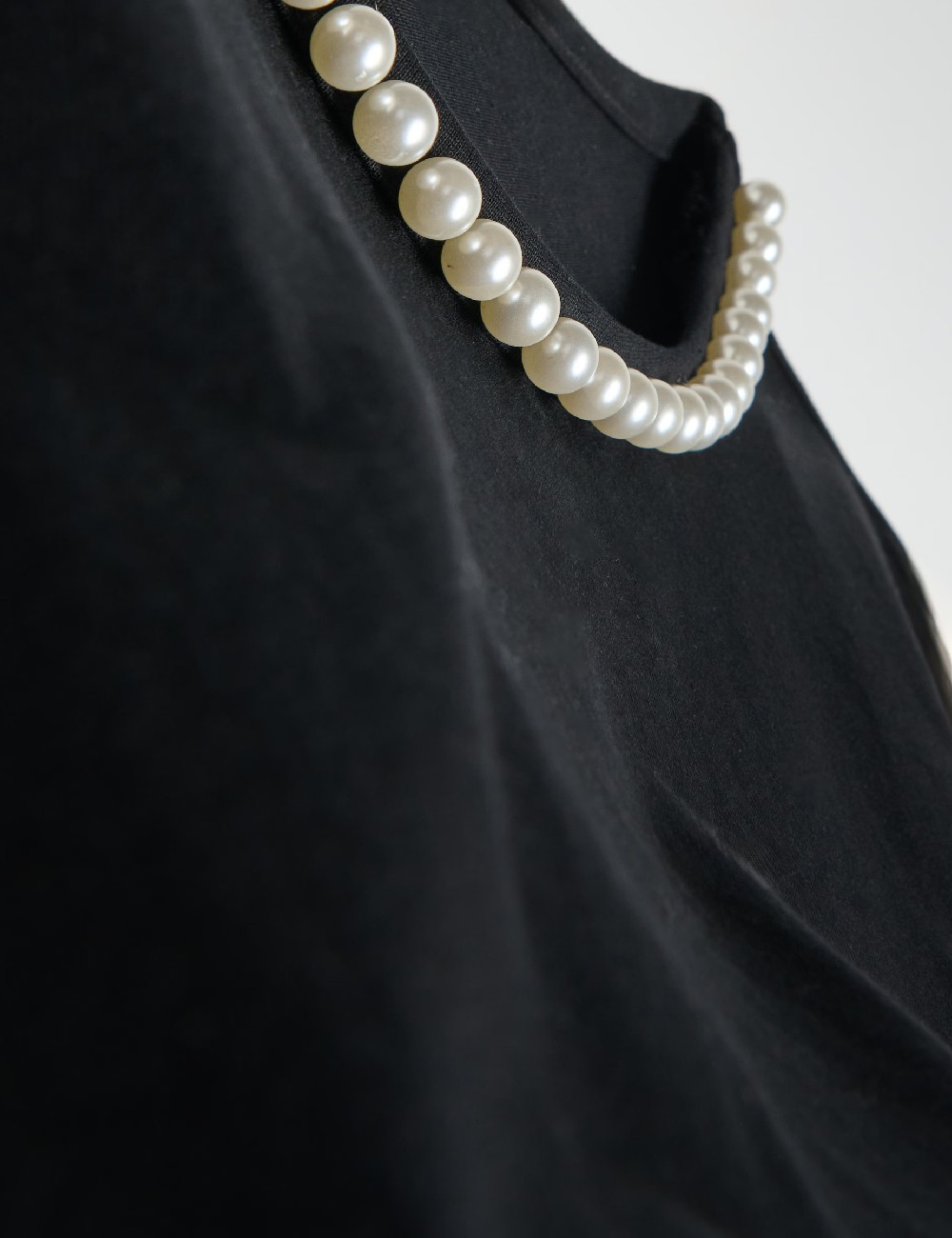 Tricou Reserved, negru - 1 | YEO