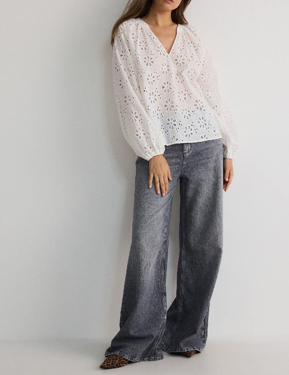 Bluza Reserved, alb - 1 | YEO