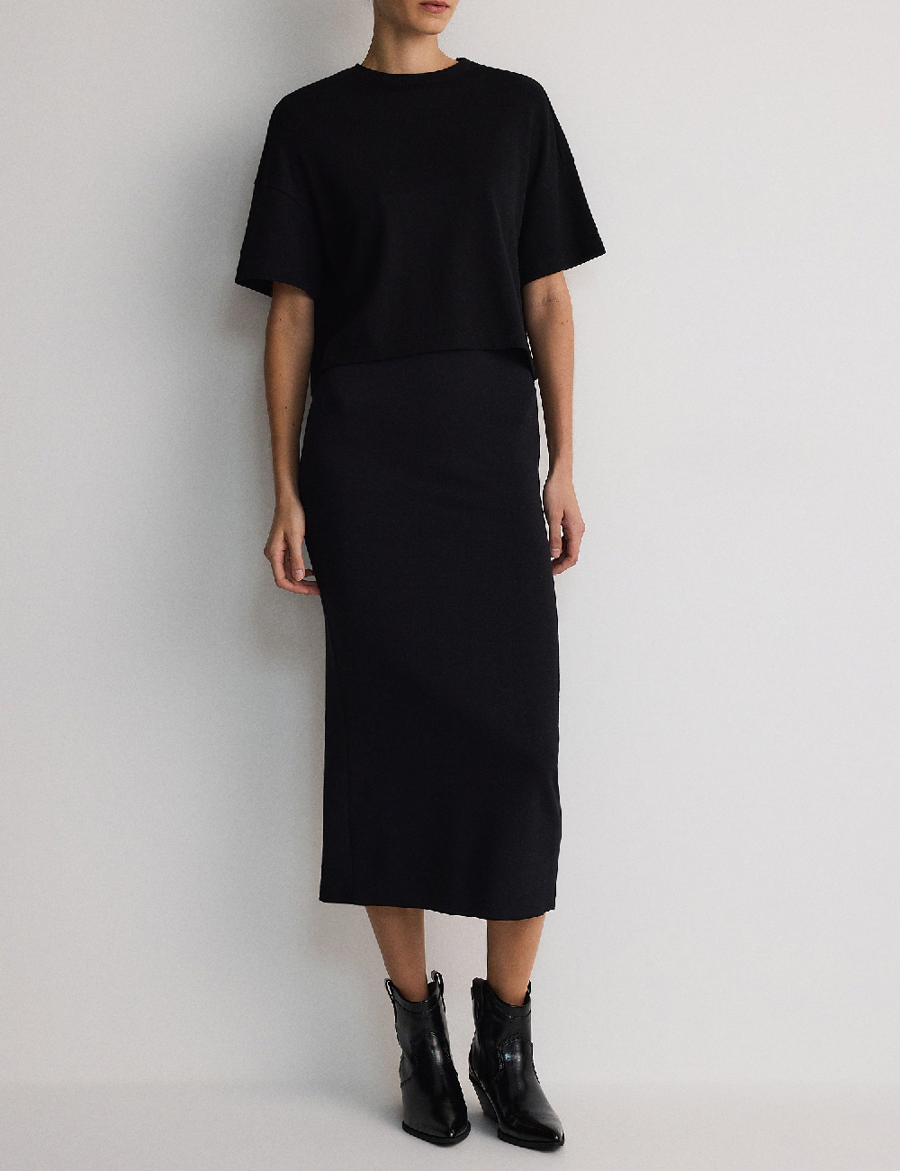 Tricou Reserved, negru