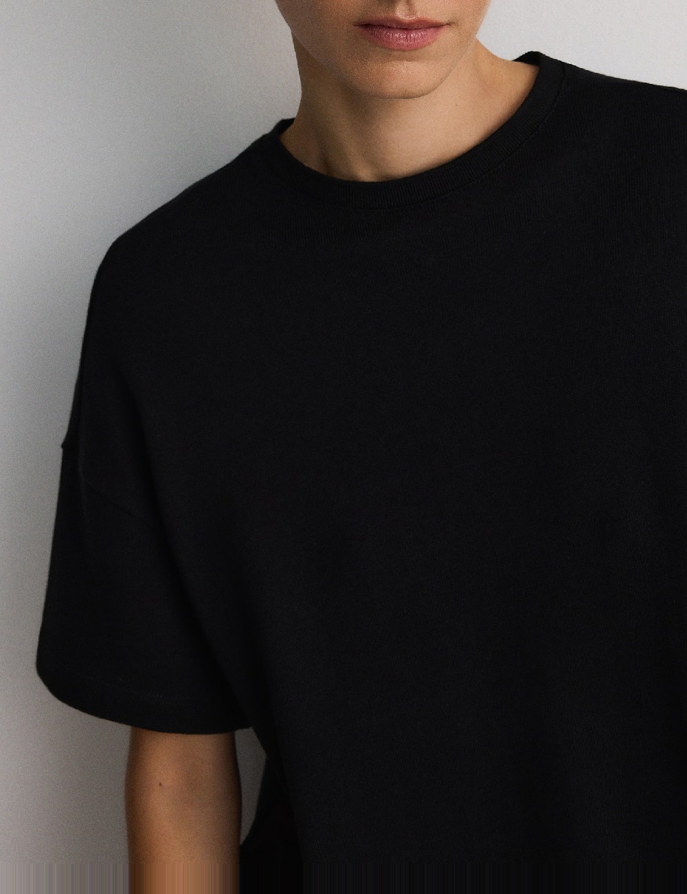Tricou Reserved, negru - 1 | YEO