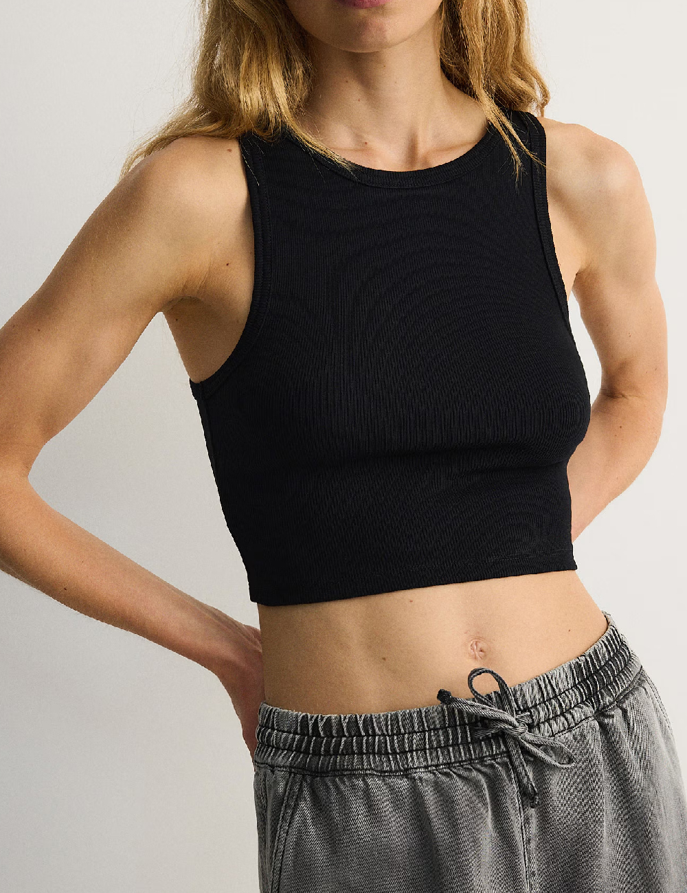 Top Reserved, negru