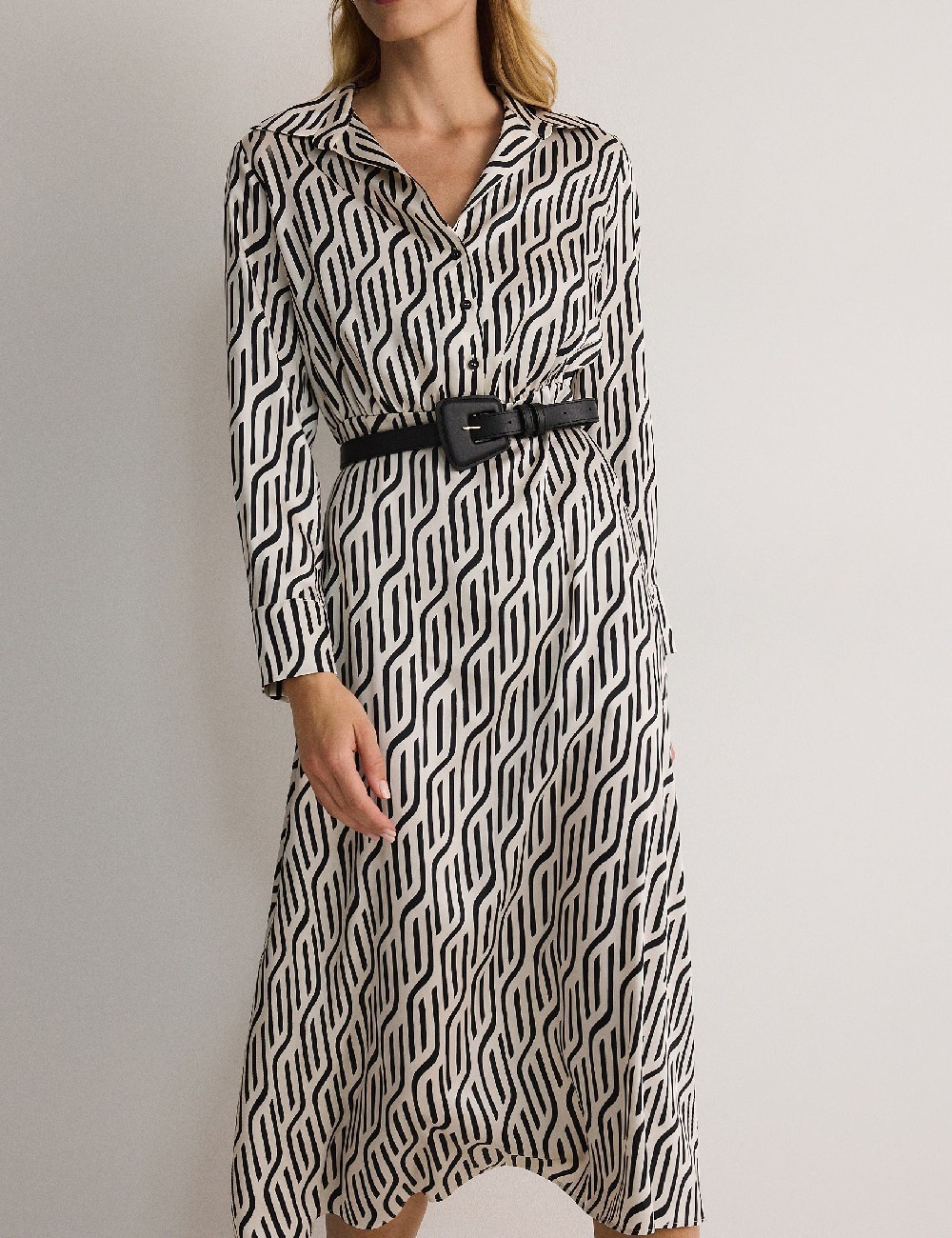 Rochie medie Reserved, alb/negru - 1 | YEO
