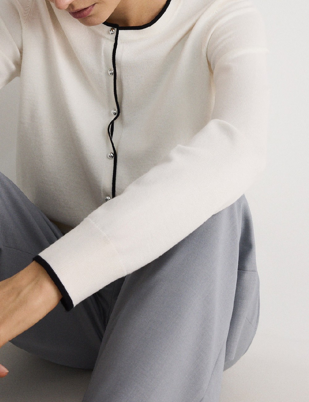 Cardigan Reserved, ecru - 1 | YEO