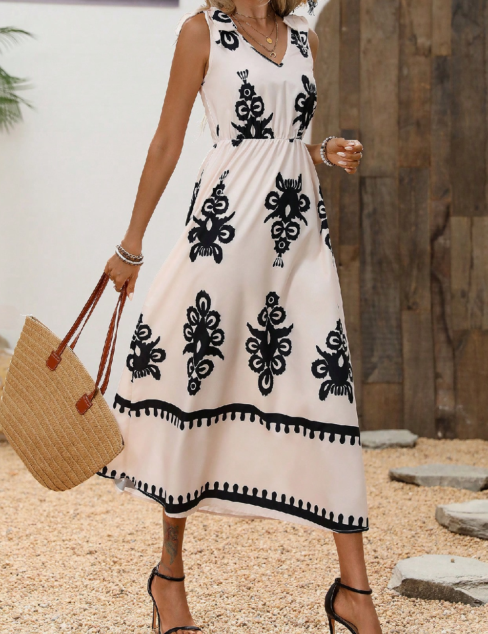 Rochie medie SHEIN, crem