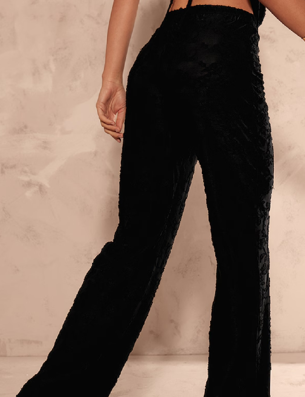 Pantaloni PRETTYLITTLETHING, negru - 1 | YEO