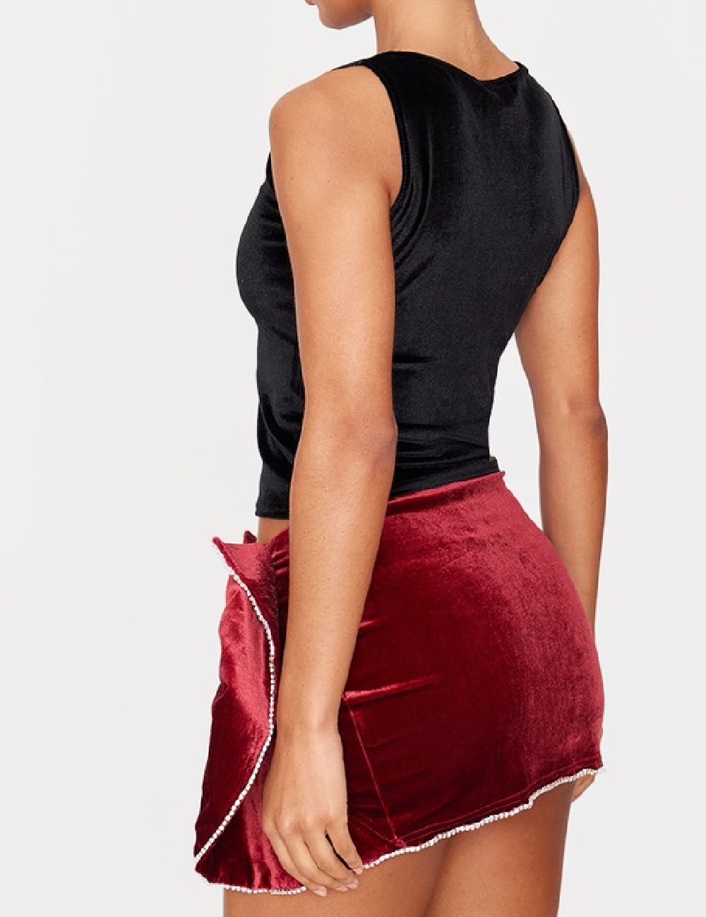 Top PRETTYLITTLETHING, negru - 1 | YEO