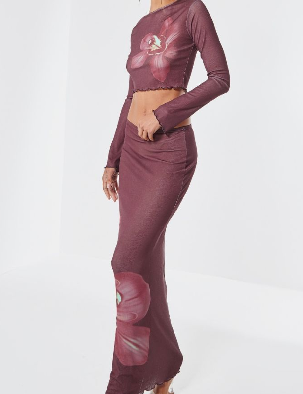 Fusta PRETTYLITTLETHING, visiniu