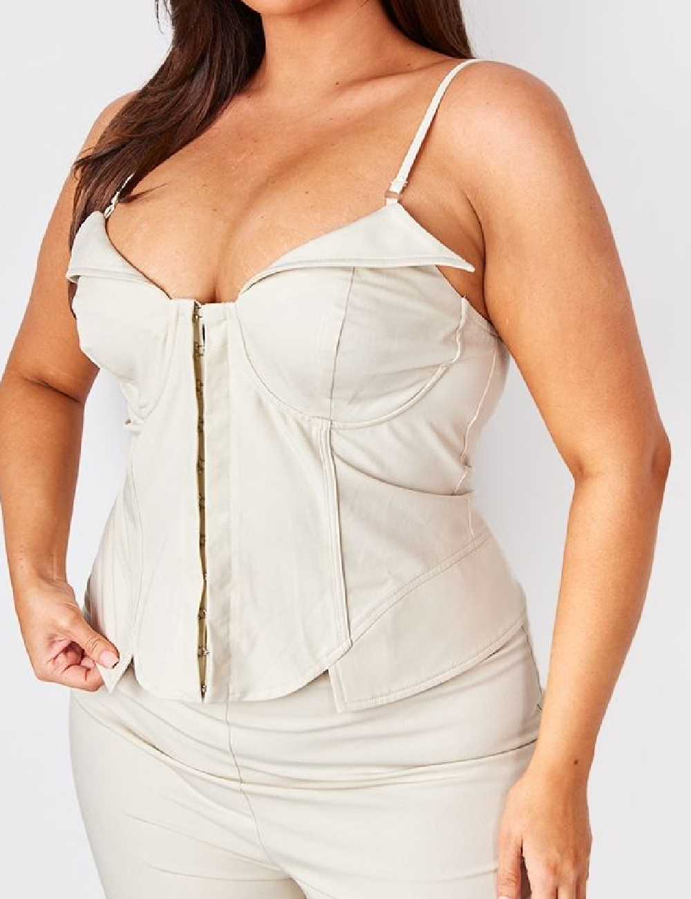 Top PRETTYLITTLETHING Plus Size, bej - 1 | YEO