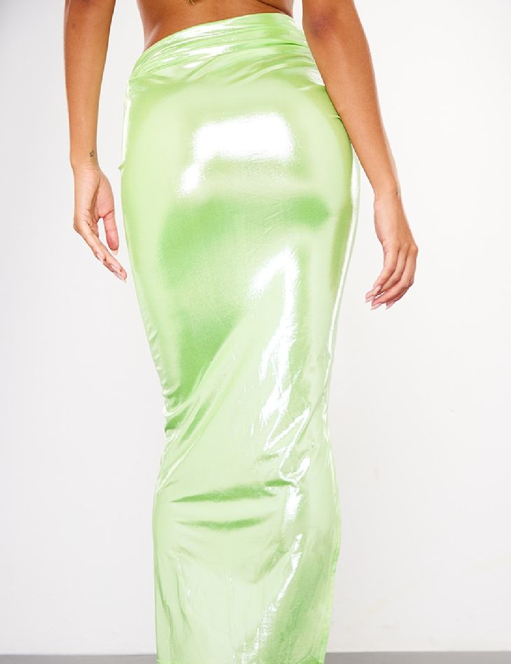 Fusta PRETTYLITTLETHING, verde - 1 | YEO