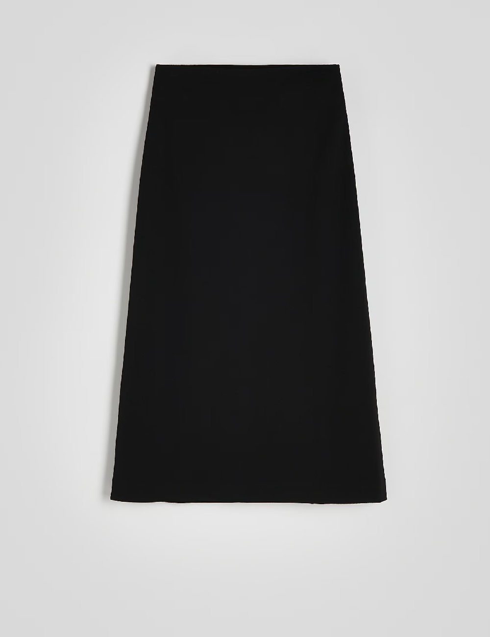 Fusta Reserved, negru