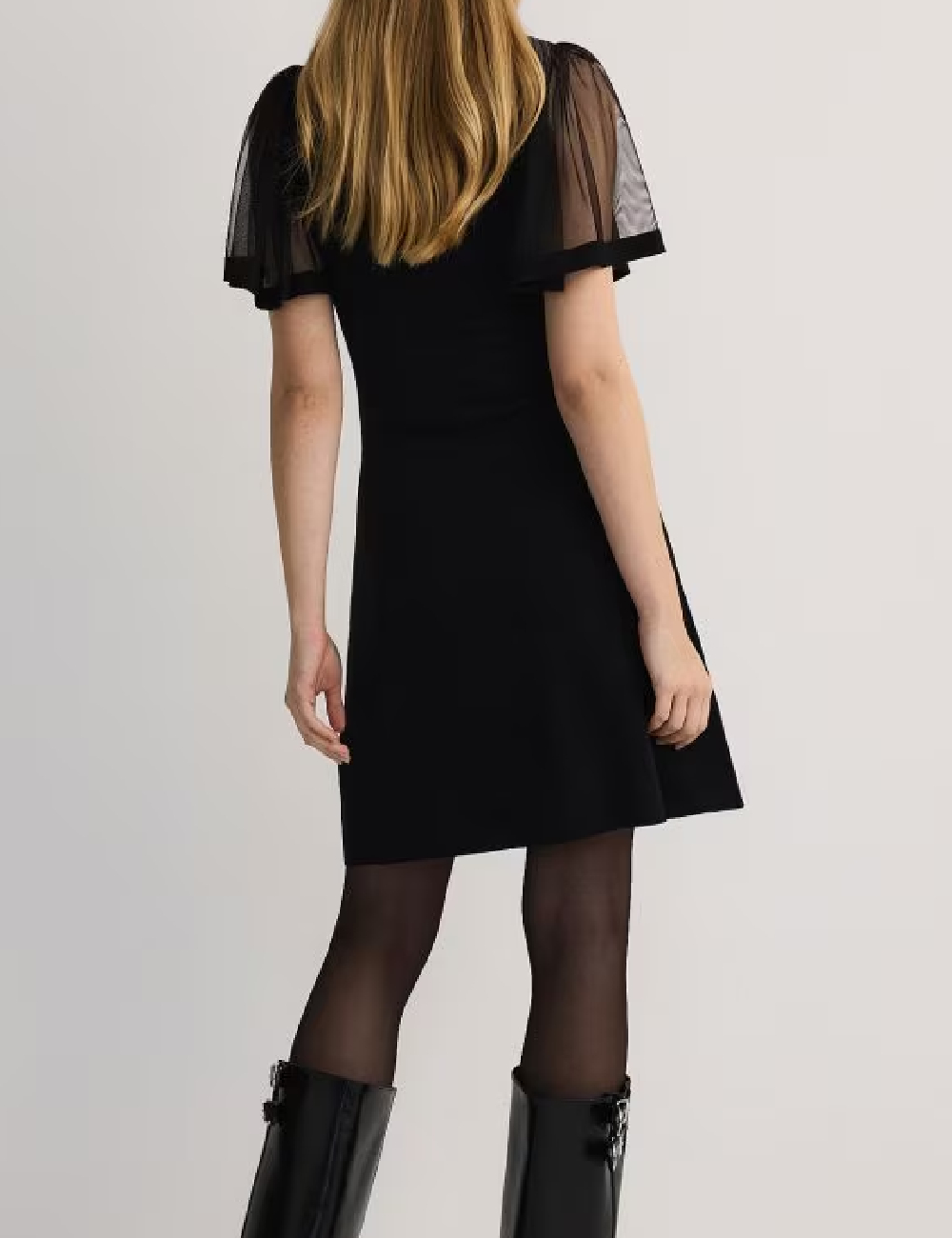 Rochie scurta Reserved, negru - 1 | YEO