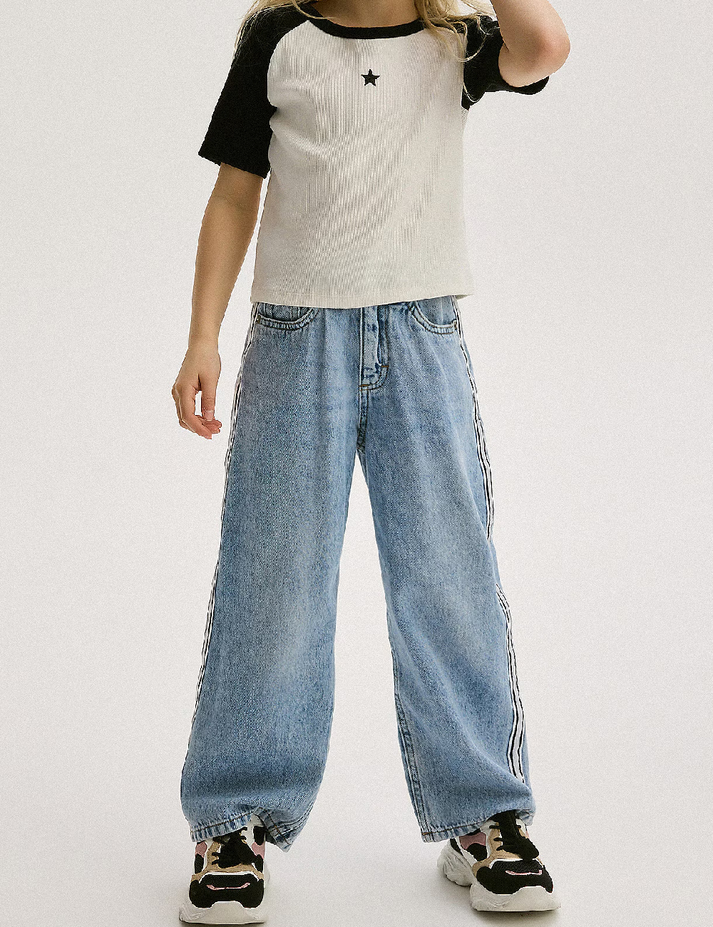 Tricou Reserved, ecru/negru