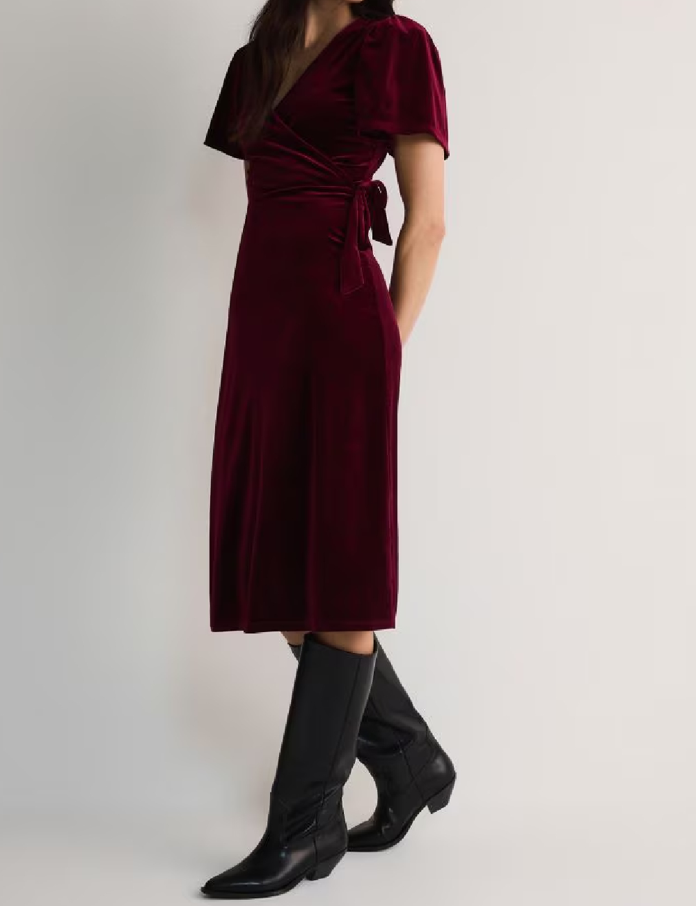 Rochie medie Reserved, visiniu
