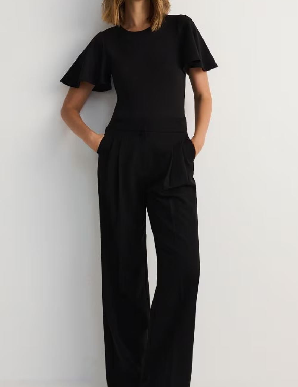 Body Reserved, negru