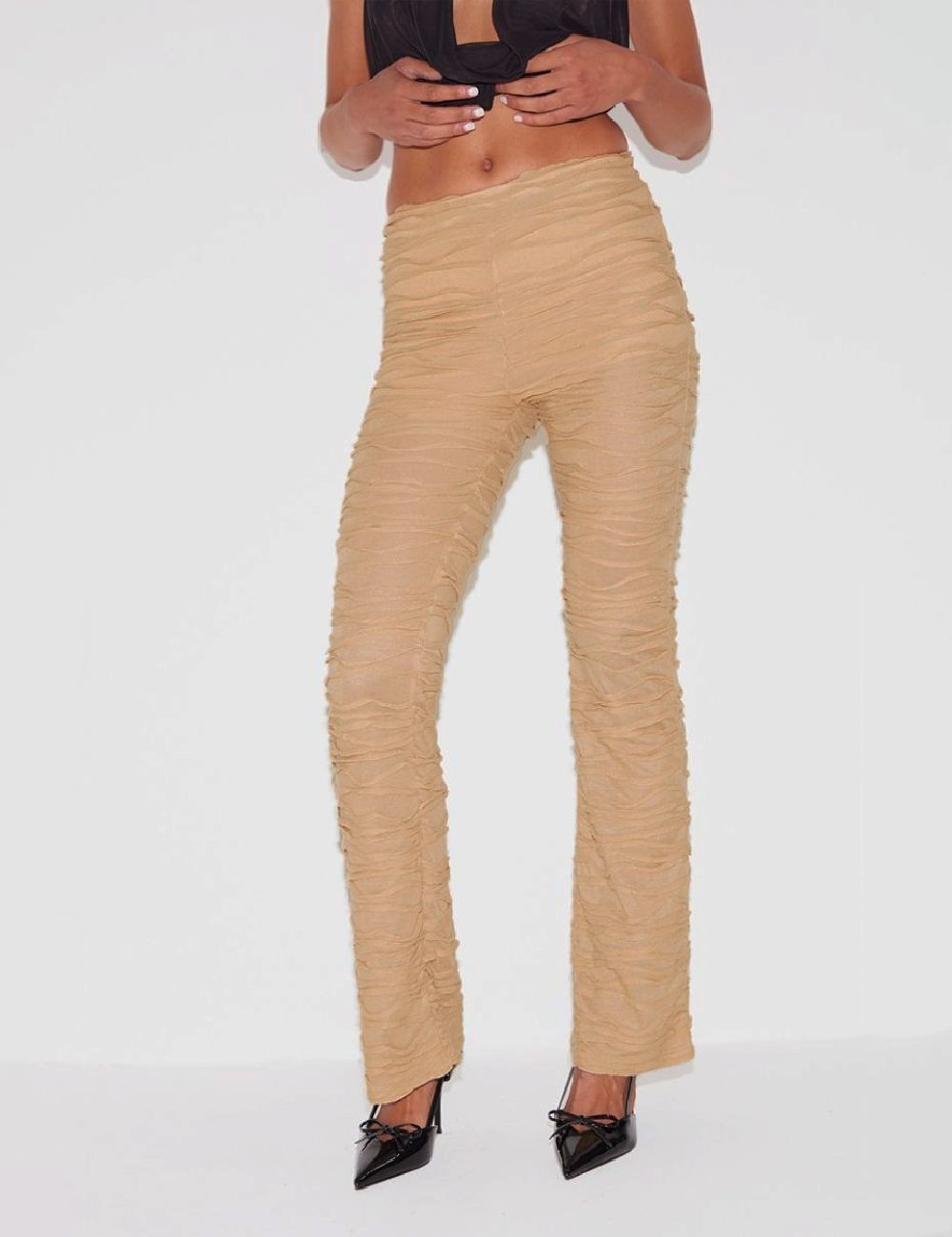 Pantaloni PRETTYLITTLETHING, crem