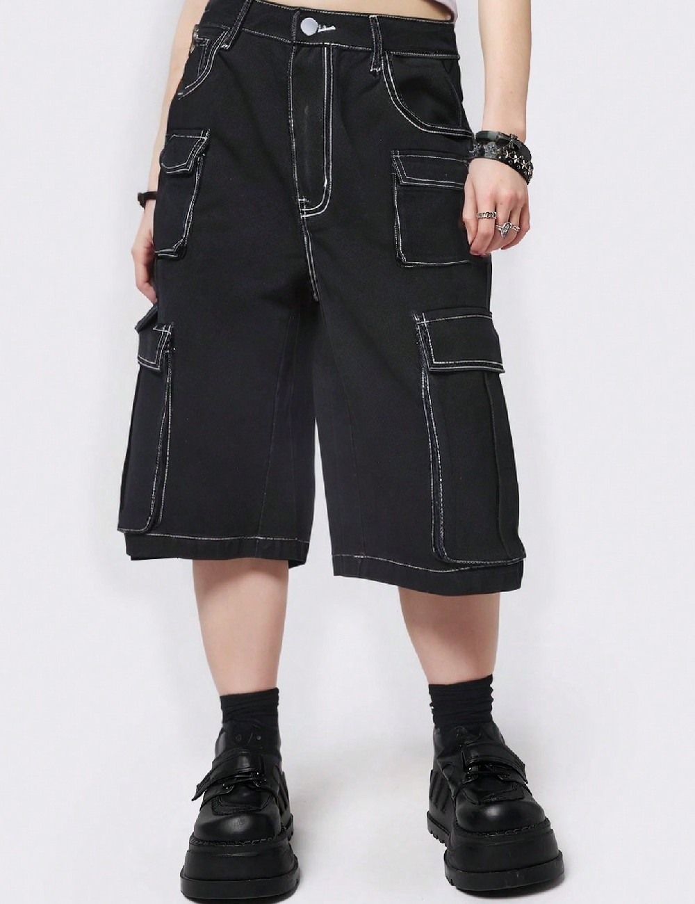 Pantaloni trei sferturi Romwe, negru