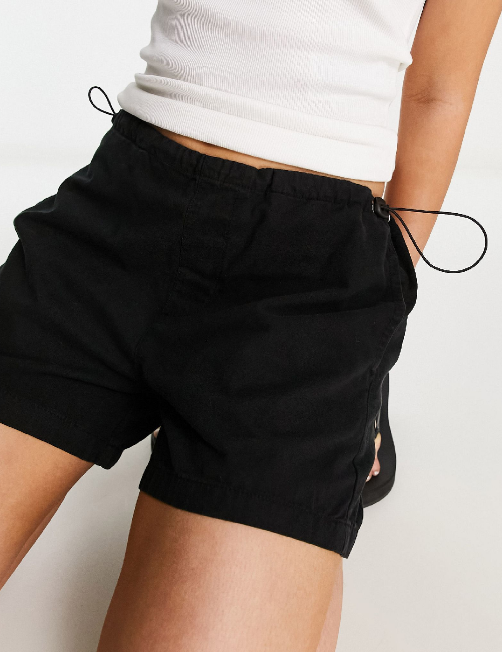 Pantaloni scurti COLLUSION, negru - 1 | YEO