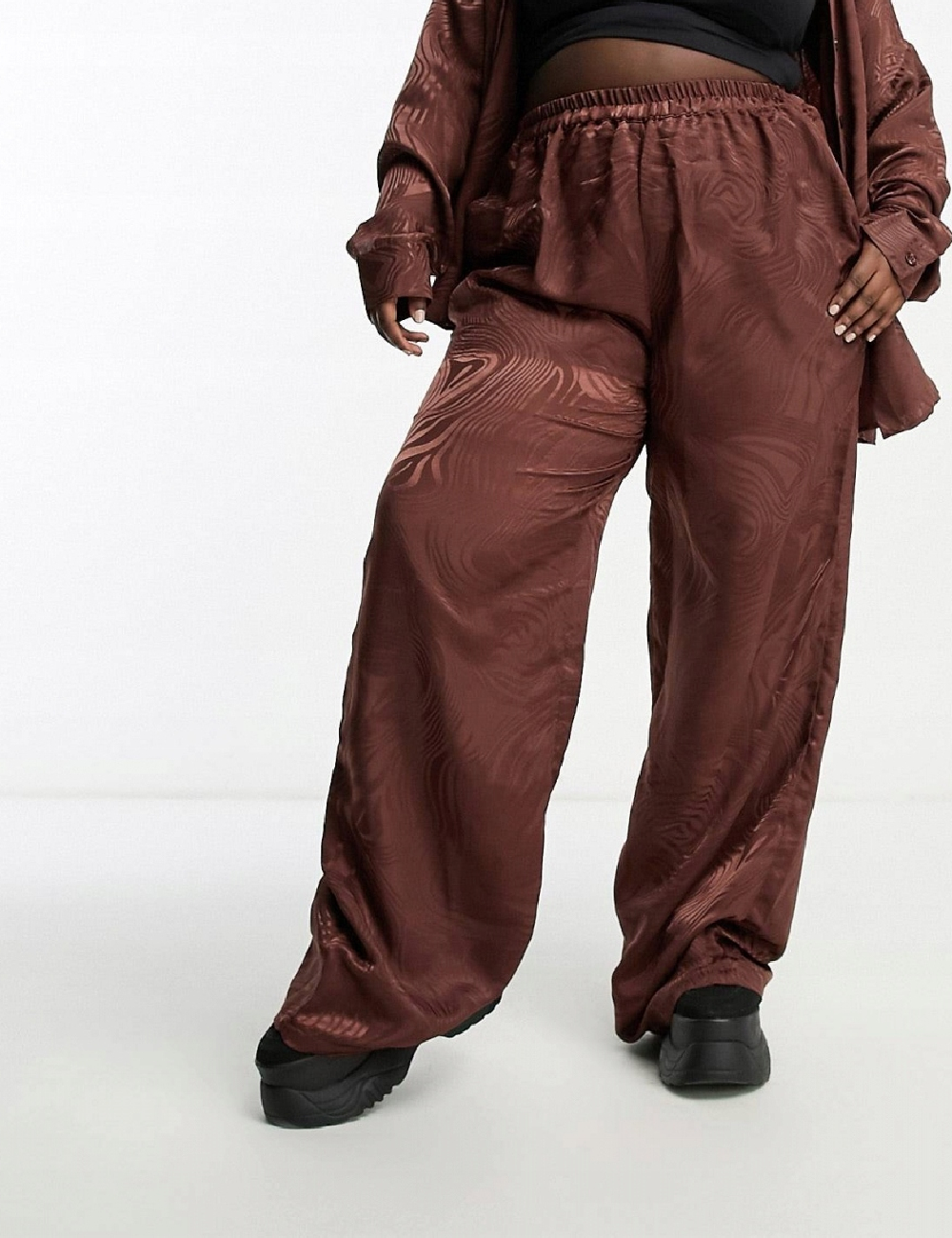 Pantaloni Heartbreak Plus Size, maro