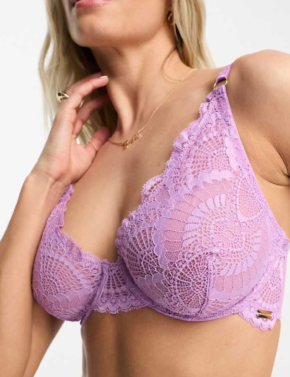 Sutien We Are We Wear, mov