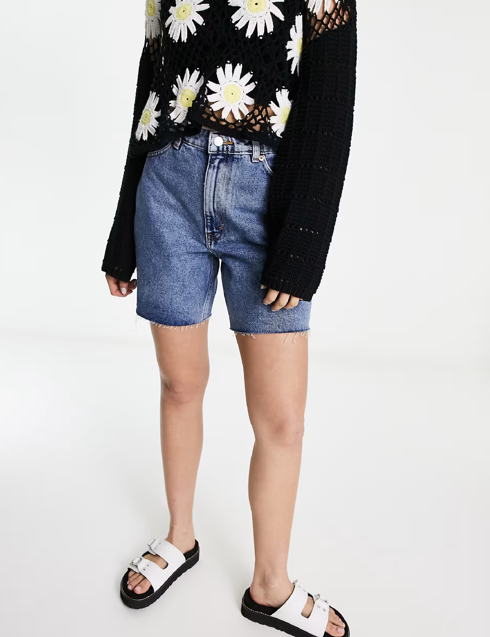 Pantaloni scurti Monki, albastru