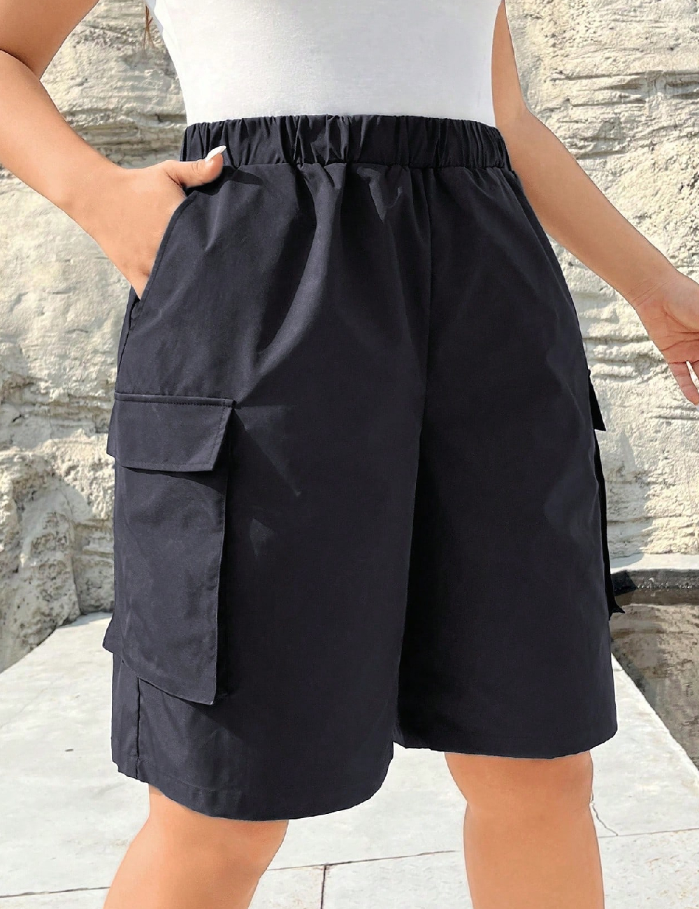 Pantaloni scurti SHEIN CURVE, bleumarin