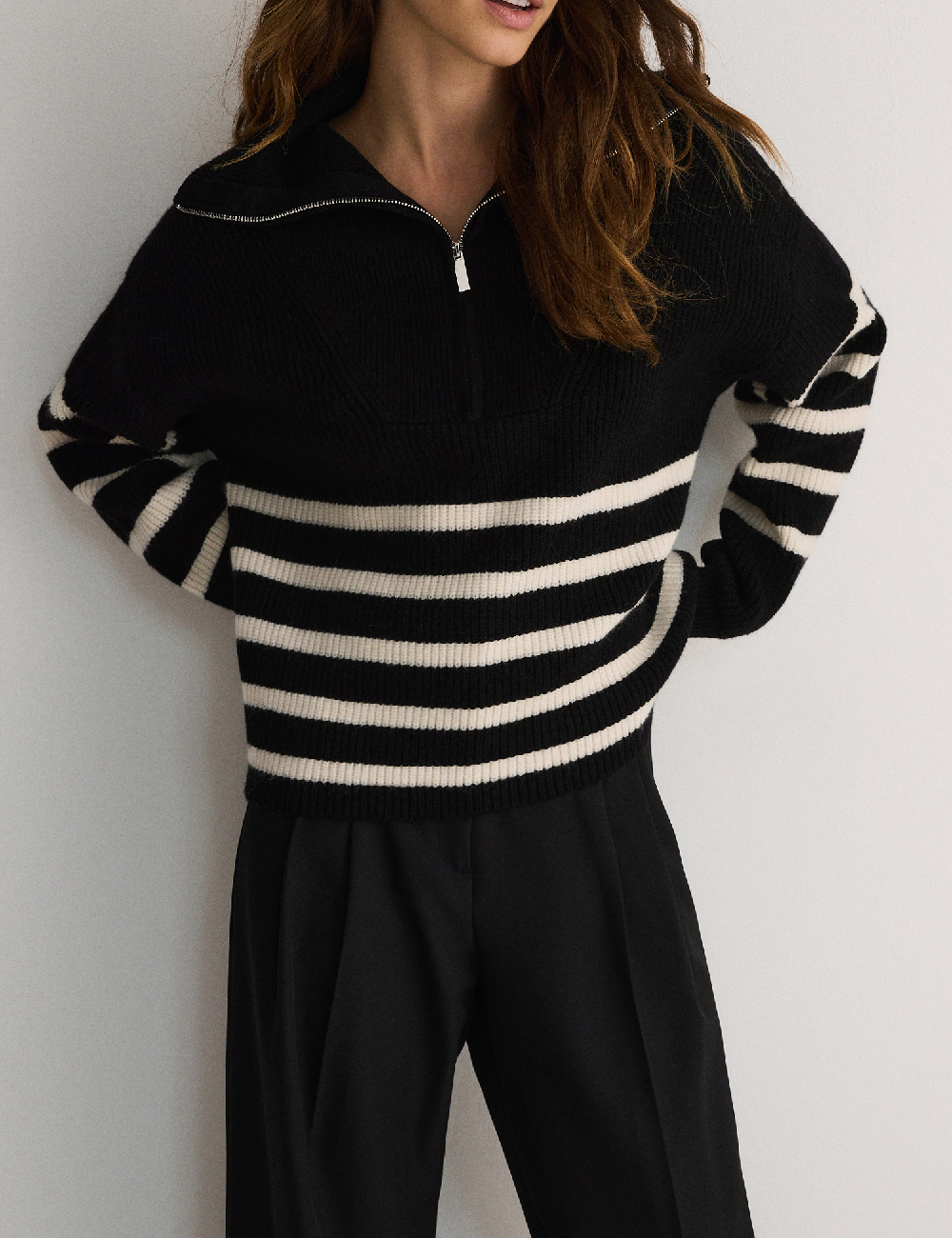 Pulover Reserved, negru/alb - 1 | YEO