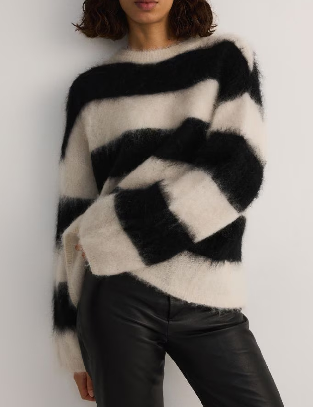 Pulover Reserved, crem/negru - 1 | YEO