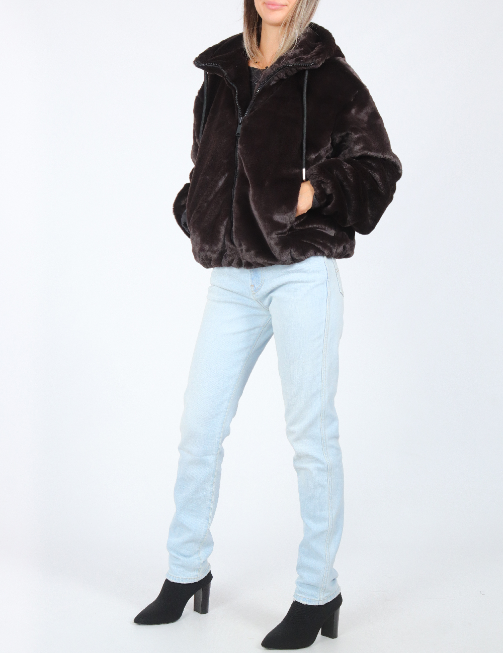Jacheta Stradivarius, maro inchis - 1 | YEO