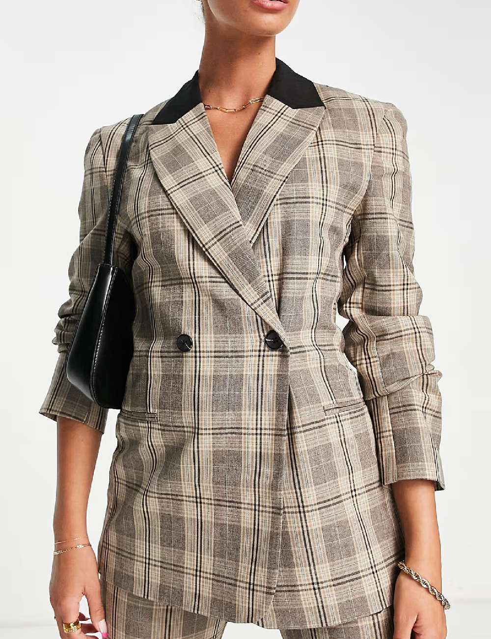 Sacou ASOS, maro