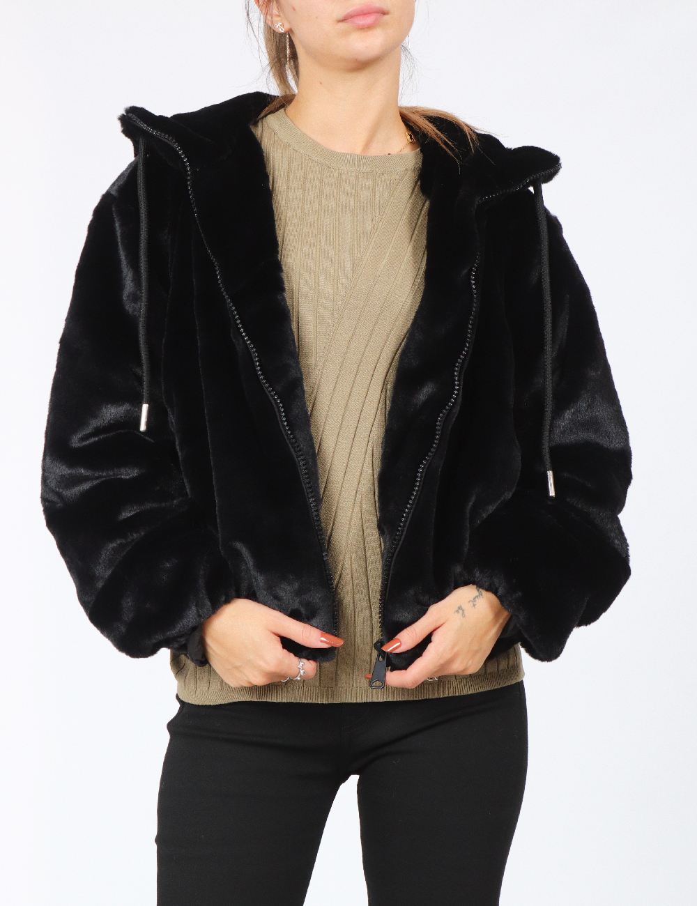 Jacheta Stradivarius, negru