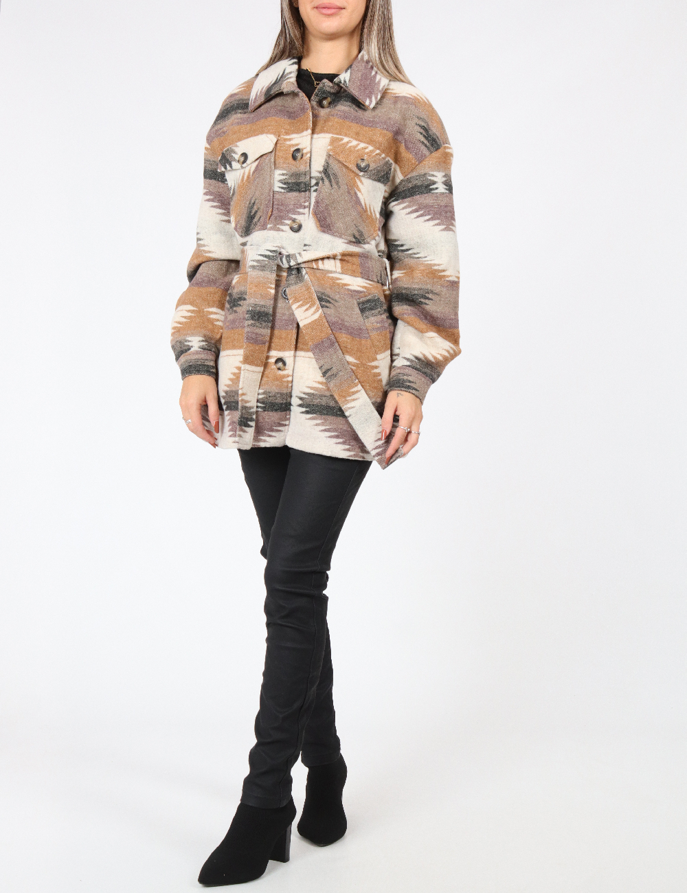 Jacheta Only, mix culori