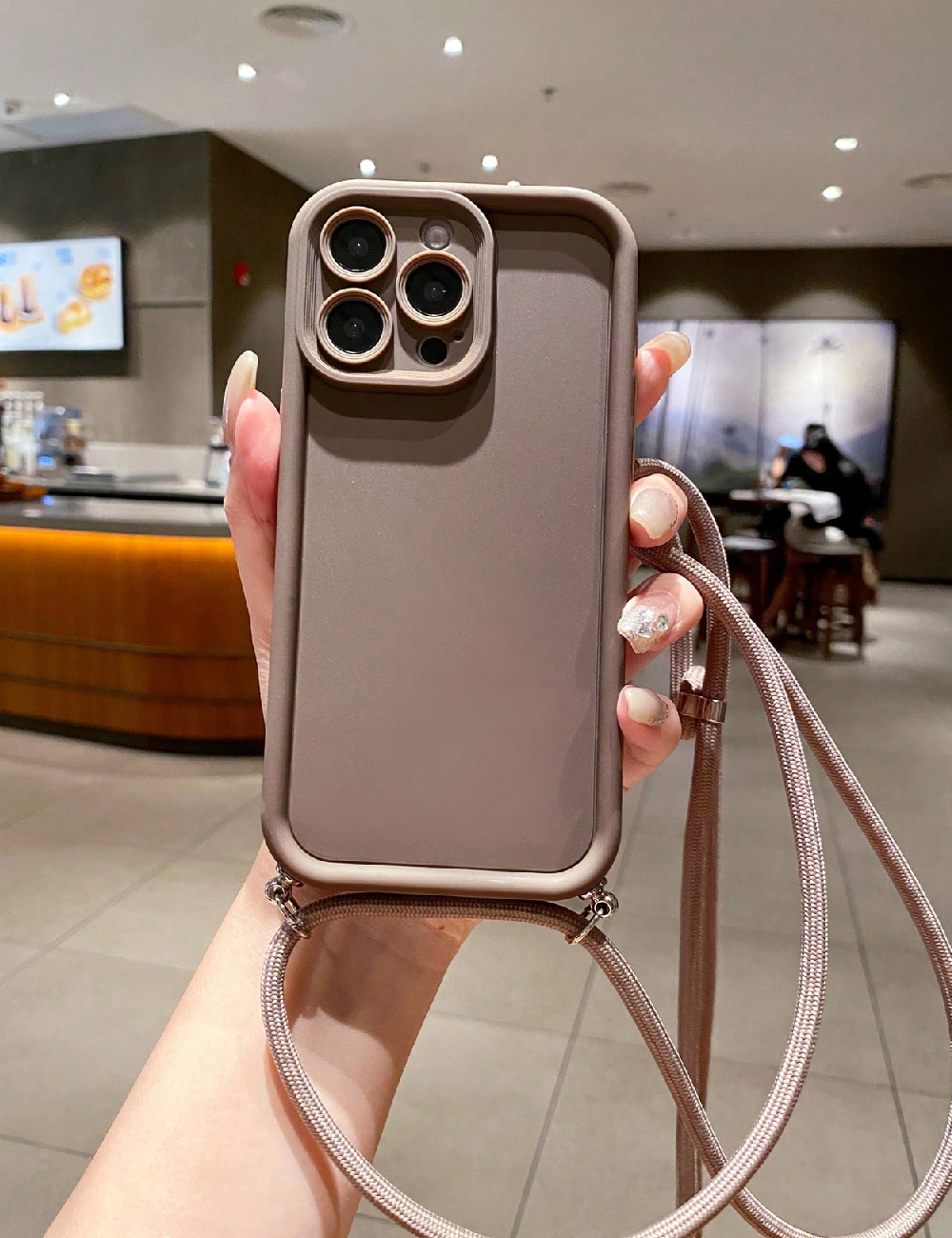 Husa iPhone 16 SHEIN, maro