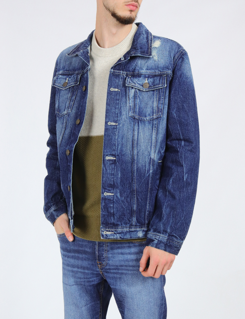 Jacheta Bershka, albastru