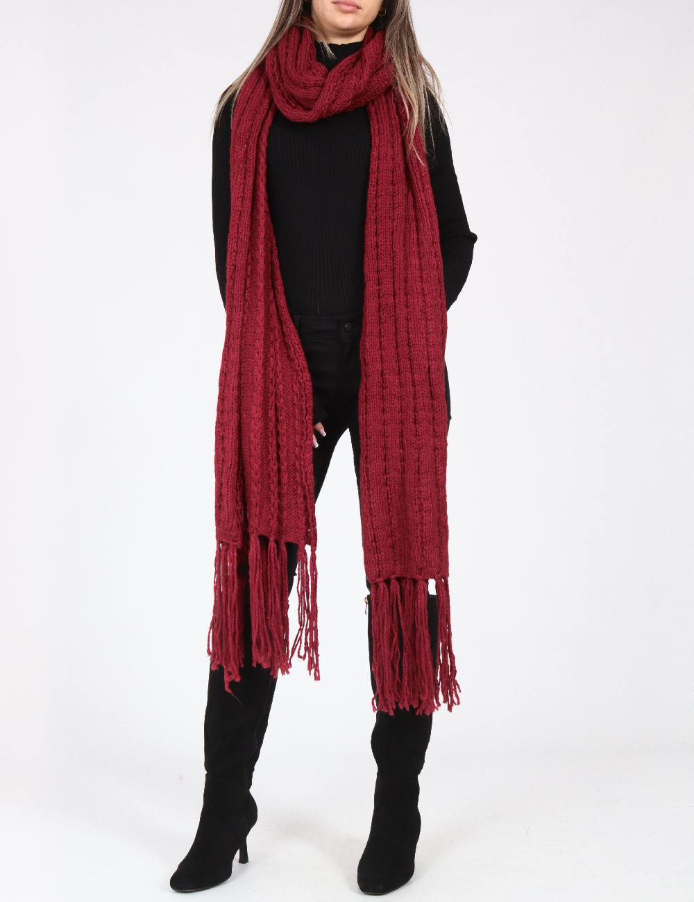 Fular Bershka, visiniu