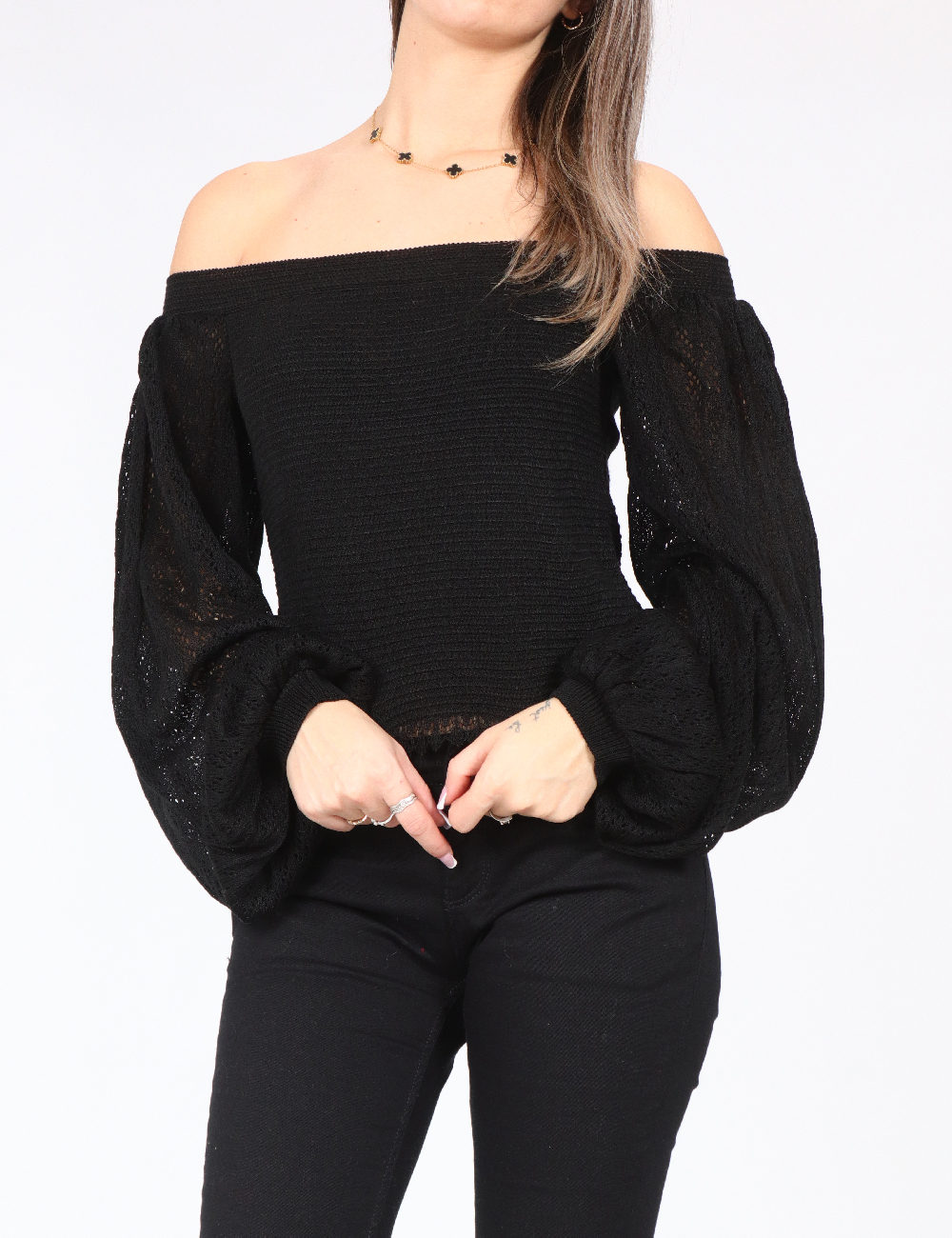 Top Bershka, negru