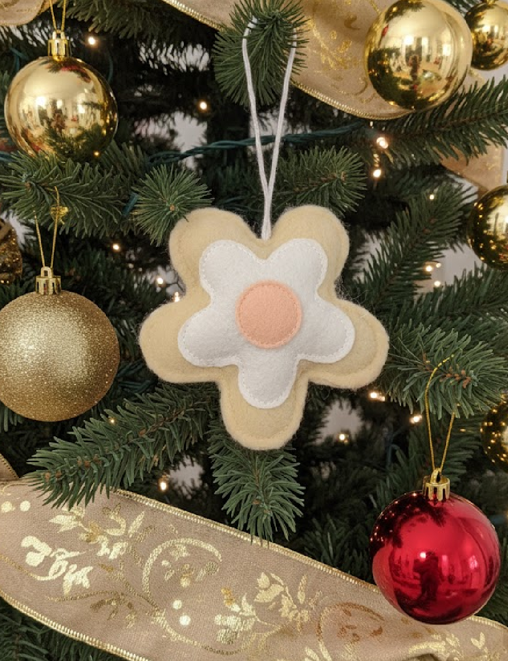 Accesoriu decorativ Home Accents, mix culori