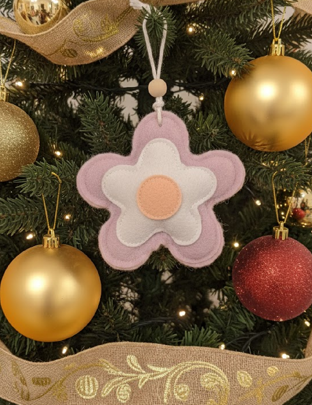 Accesoriu decorativ Home Accents, mix culori