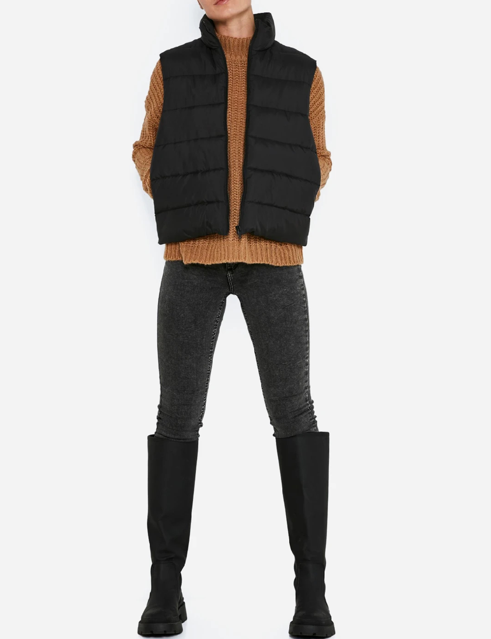 Vesta Noisy May, negru