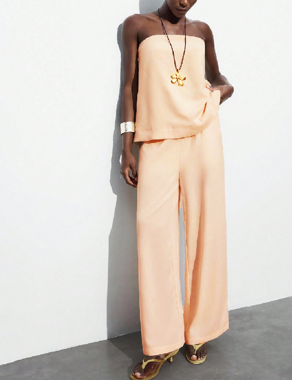 Compleu SHEIN, piersica