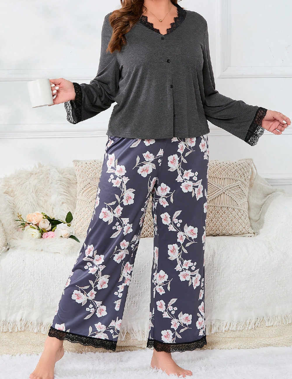 Pijama SHEIN CURVE, mix culori