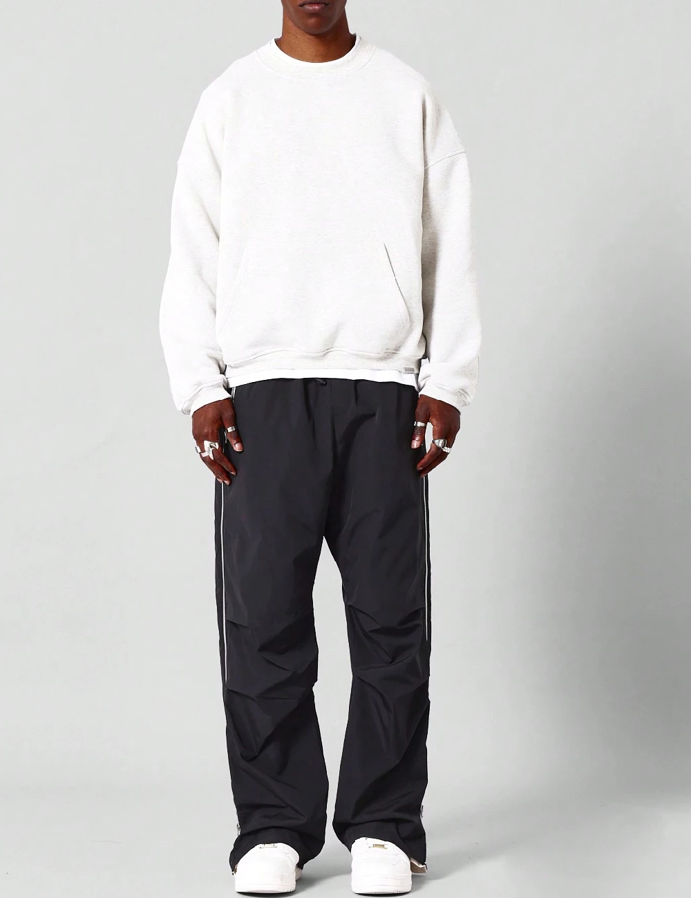 Pantaloni SUMWON, negru