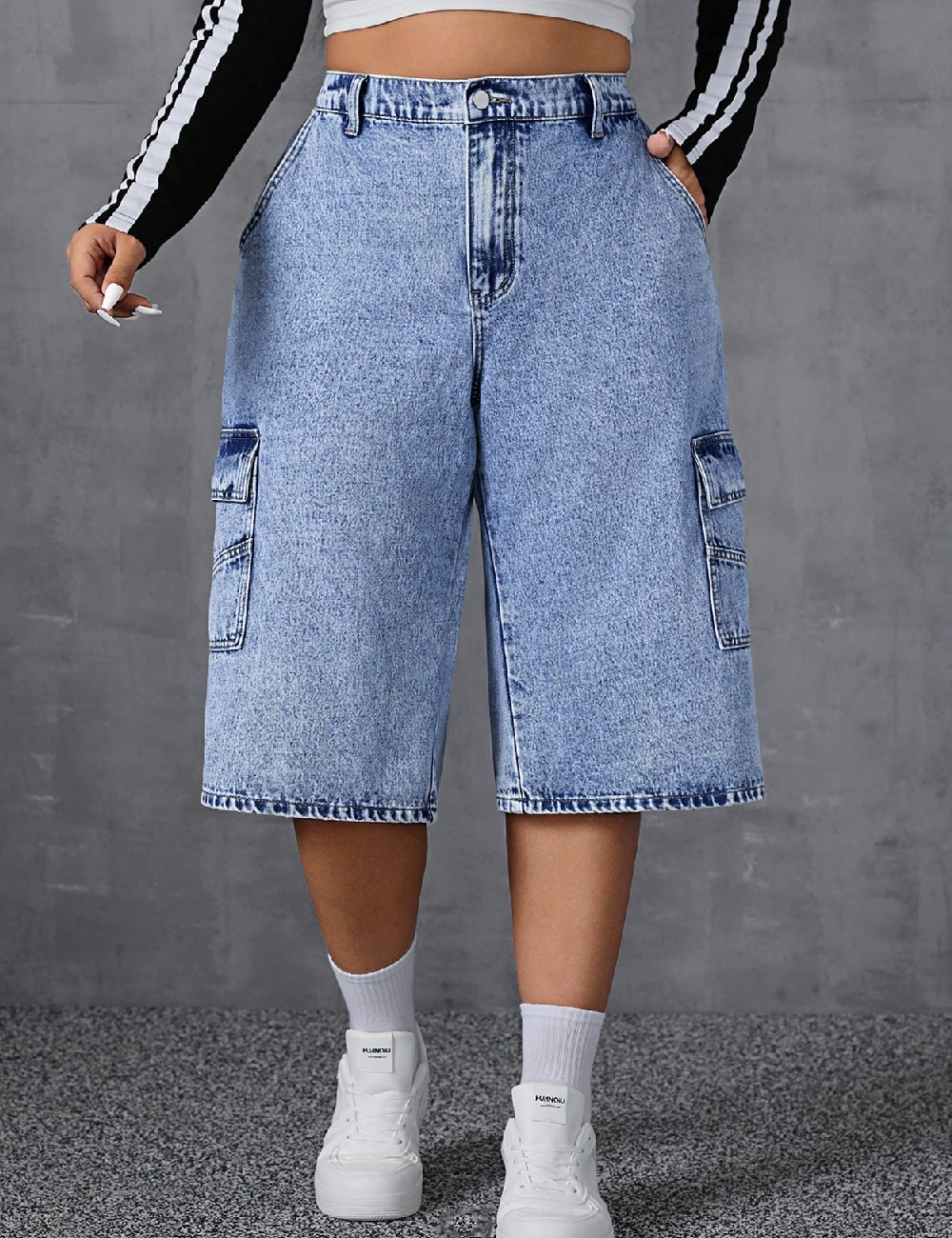 Pantaloni scurti SHEIN CURVE, albastru