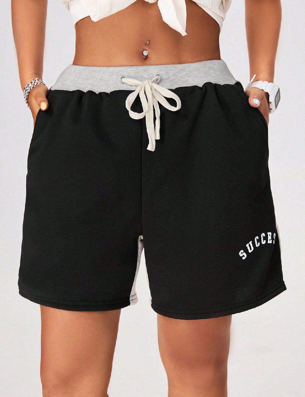 Pantaloni scurti SHEIN, negru/gri